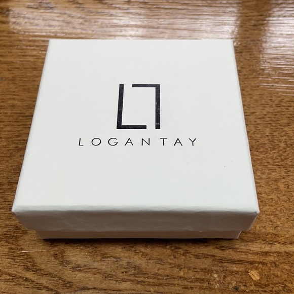 LOGANTAY Shell Yeah Bracelet - Picture 5 of 5